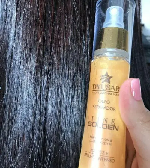 Liso Perfeito e Sem Frizz com o Óleo Reparador de Pontas Line Golden Dyusar